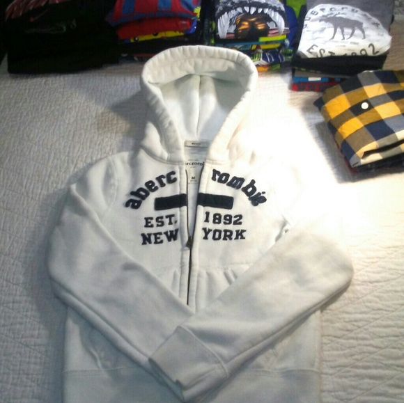 abercrombie kids Other - Abercrombie Kids White Hoodie Jacket EUC Size M